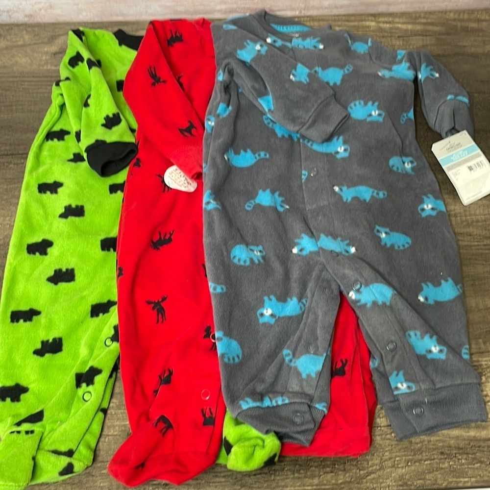 Carters fleece onsies 2-6 mo. 1-9 mo. 3 pc.​​
